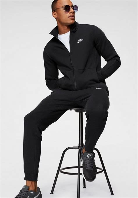 Nike Jogginganzüge online kaufen 